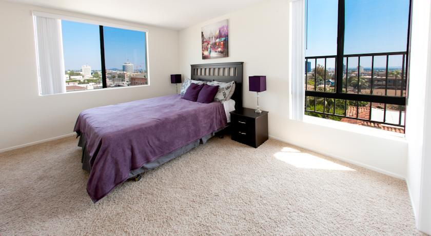 Hollywood Bowl Residence
