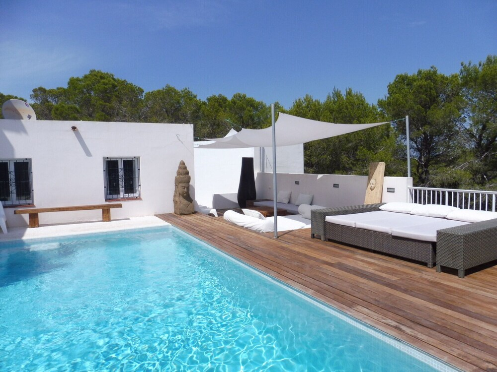 Villa in Cala Tarida With Private Pool & Sea View