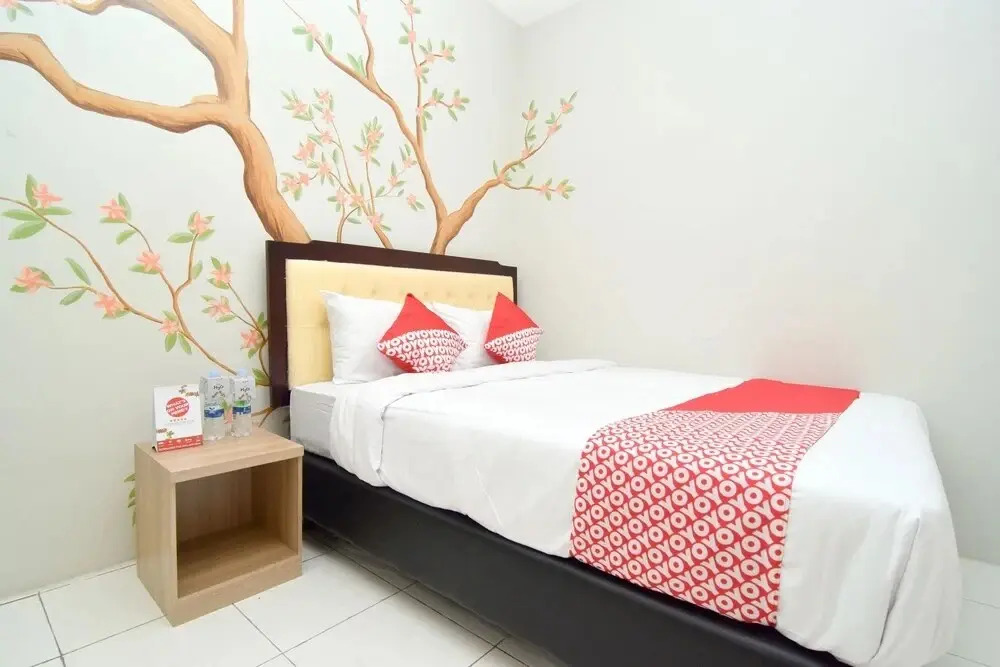 OYO 1040 Ace Hotel