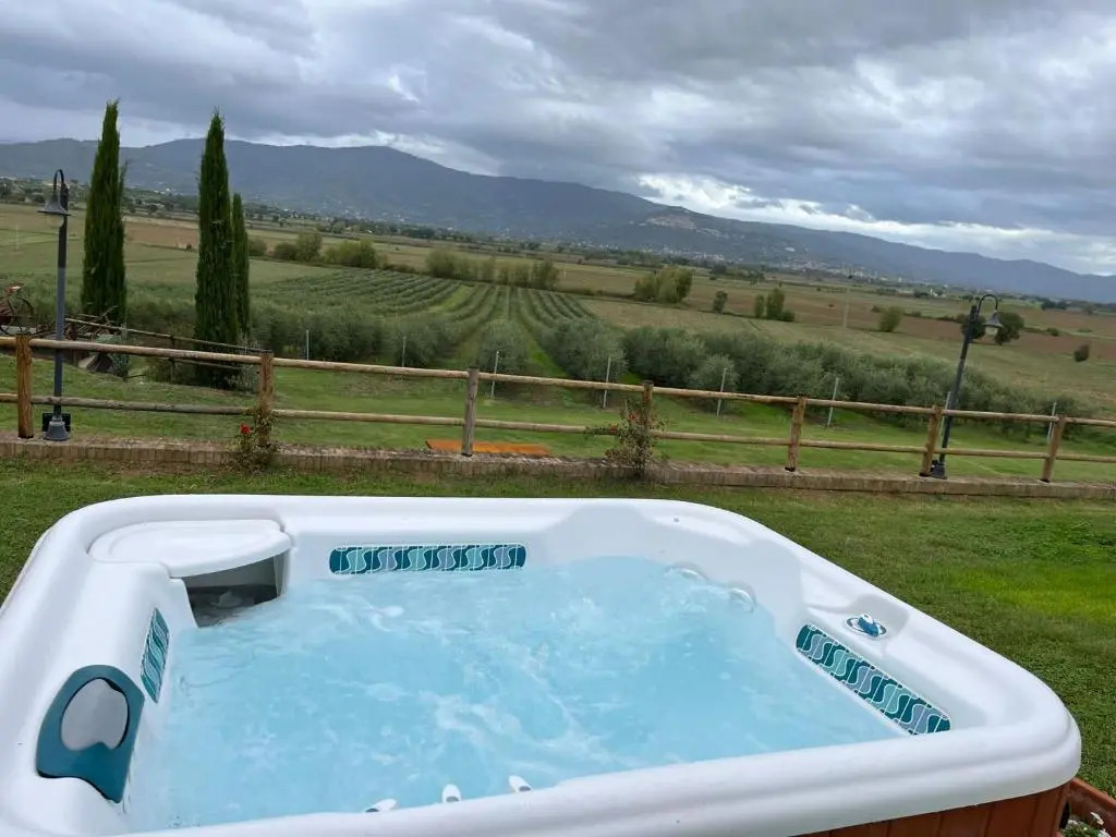 The Estate 1760 - Holiday in Cortona