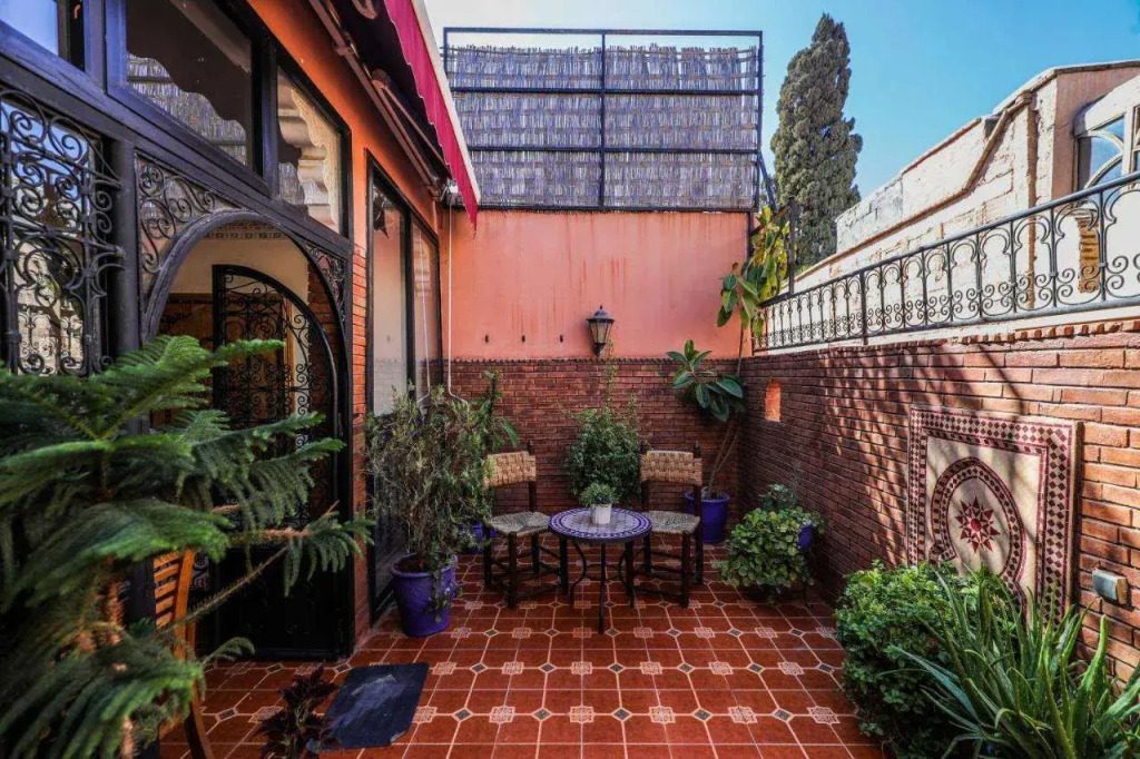 Riad For S