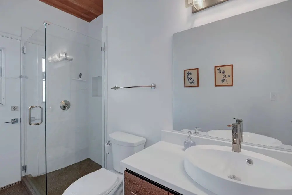 Meiselman Home 3 Bedrooms 2 Bathrooms Home