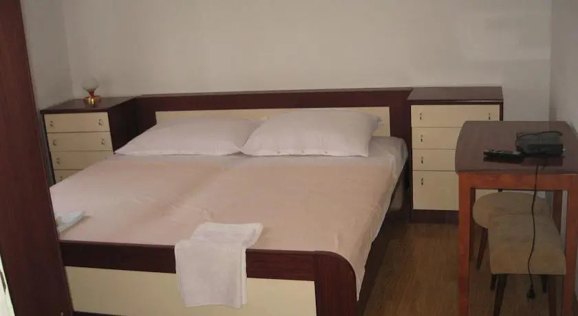 Apartments & Rooms Danica