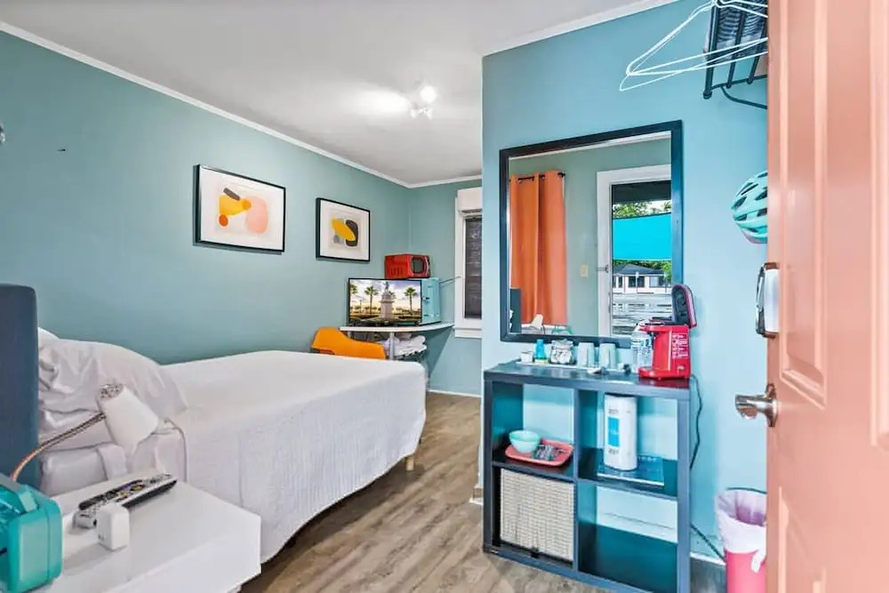 Travel Back to the 50s- Renovated Motel Gem