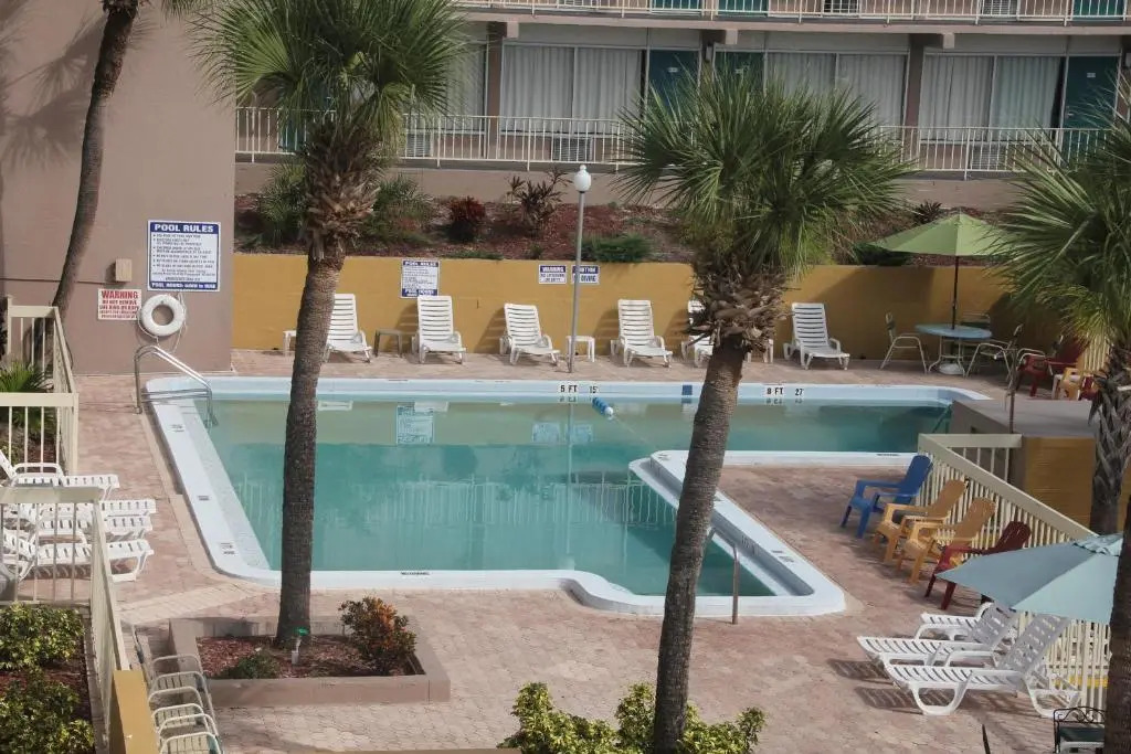 Cruise Port Inn