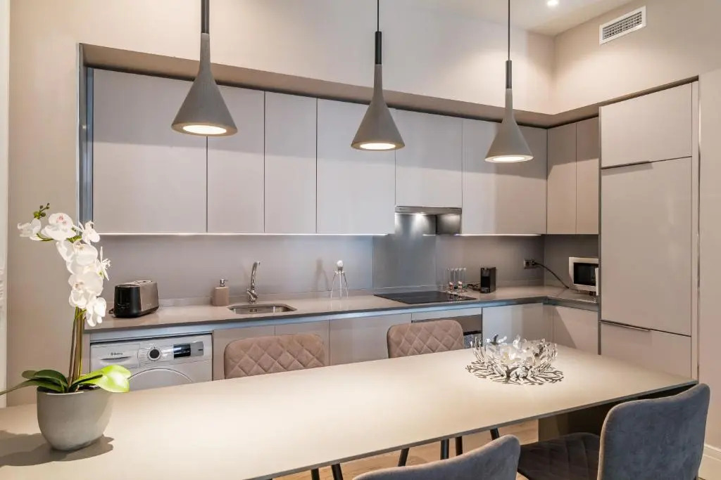 PYR Select Salamanca Luxury VI