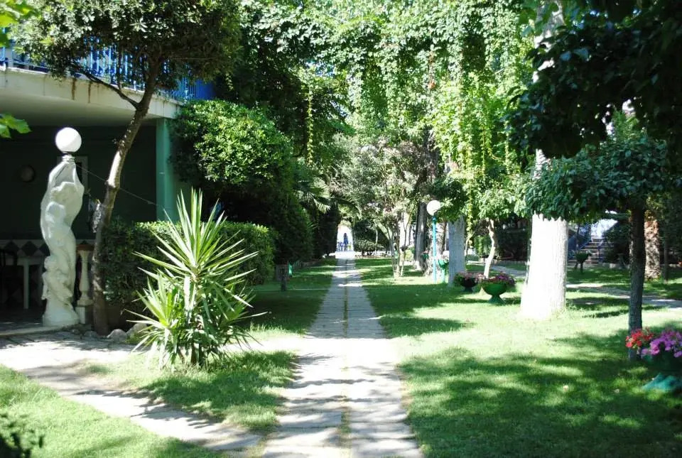 Hotel Villaggio Il Carlino
