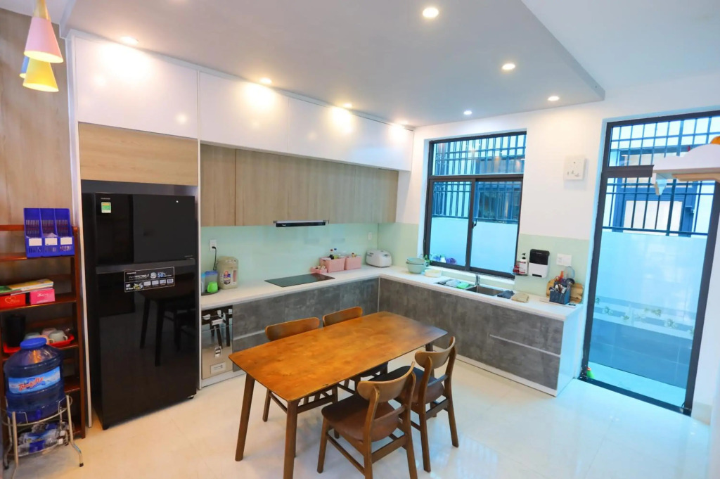 KenPi Homestay - NGUYÊN CĂN 4 phòng ngủ, đậu nhiều ô tô