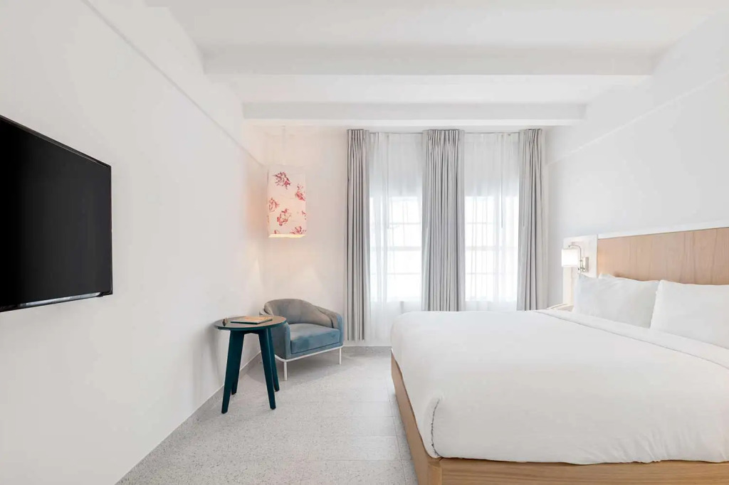 The Townhouse Hotel