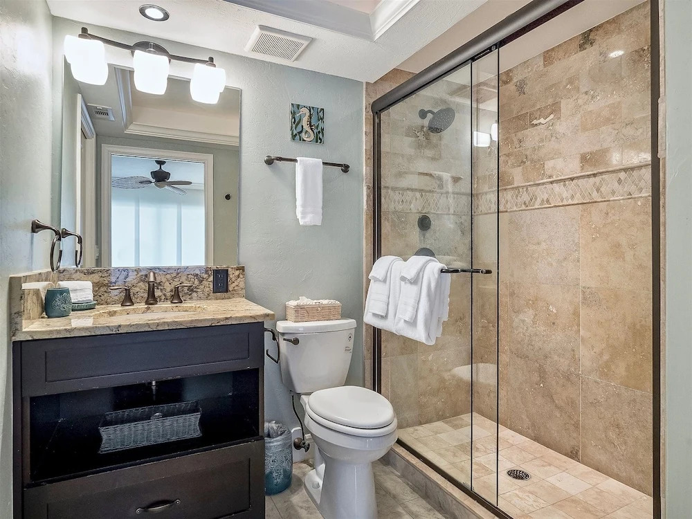 Sand Pointe 212