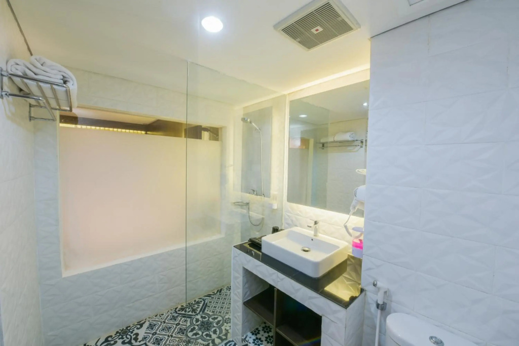 Royal Regantris Cendana