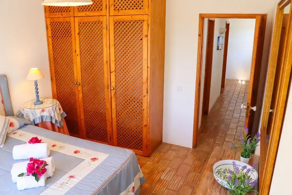 Idyllic Farm House with huge Garden for 14PAX