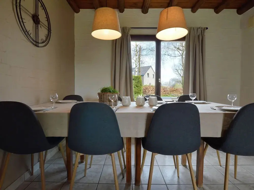 Cozy Holiday Home in Wooded Surroundings