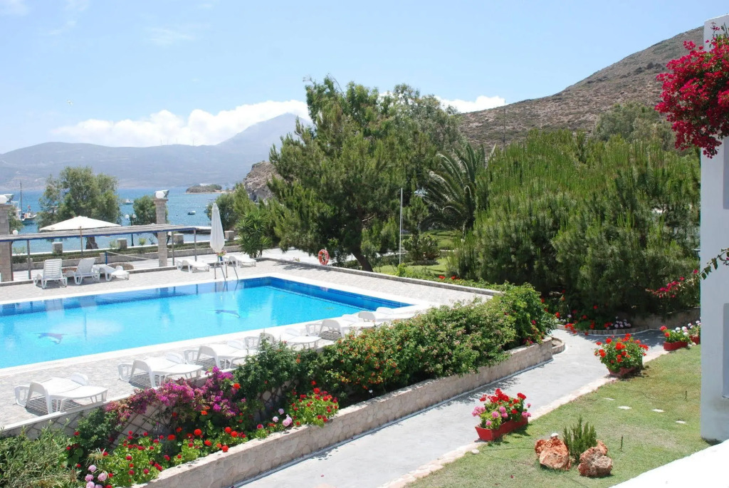 Lagada Beach Hotel