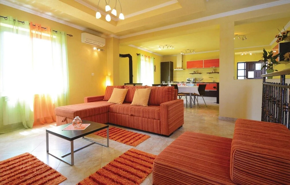 Stunning Home in Barisici With Wifi and 4 Bedrooms