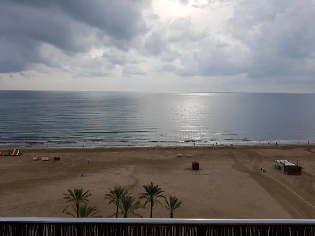 Apartamento de lujo en primera línea de la playa de Cullera con vistas al Castillo