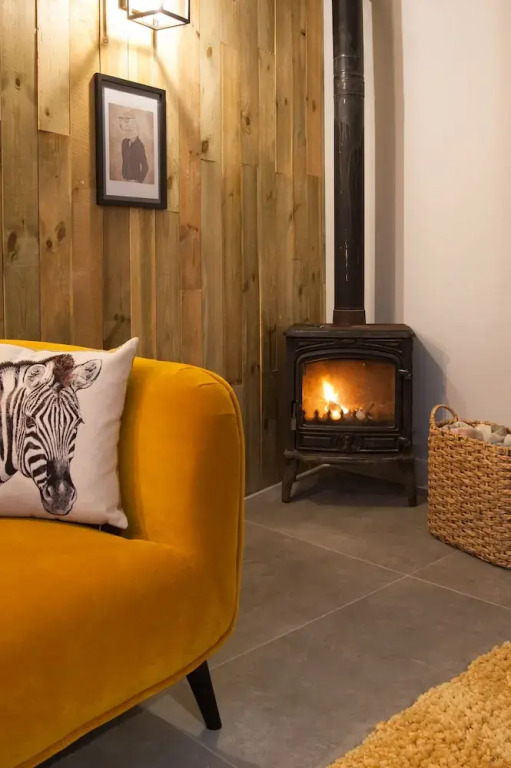 Stone Lodge