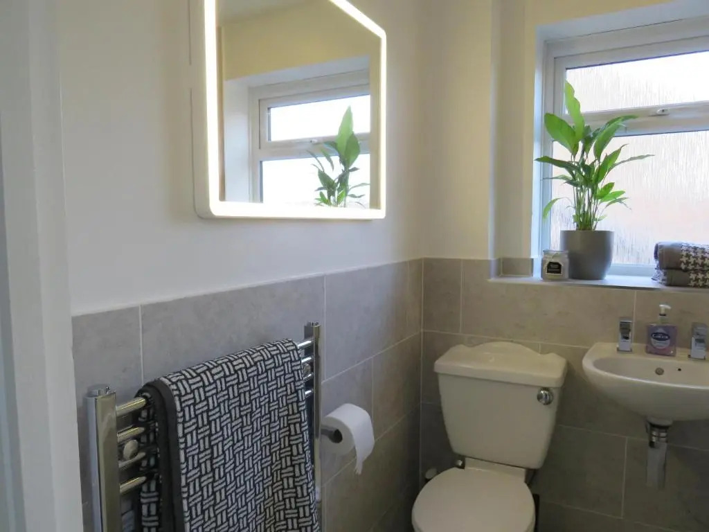 Remarkable and Perfect 3 Bed House in Nottingham