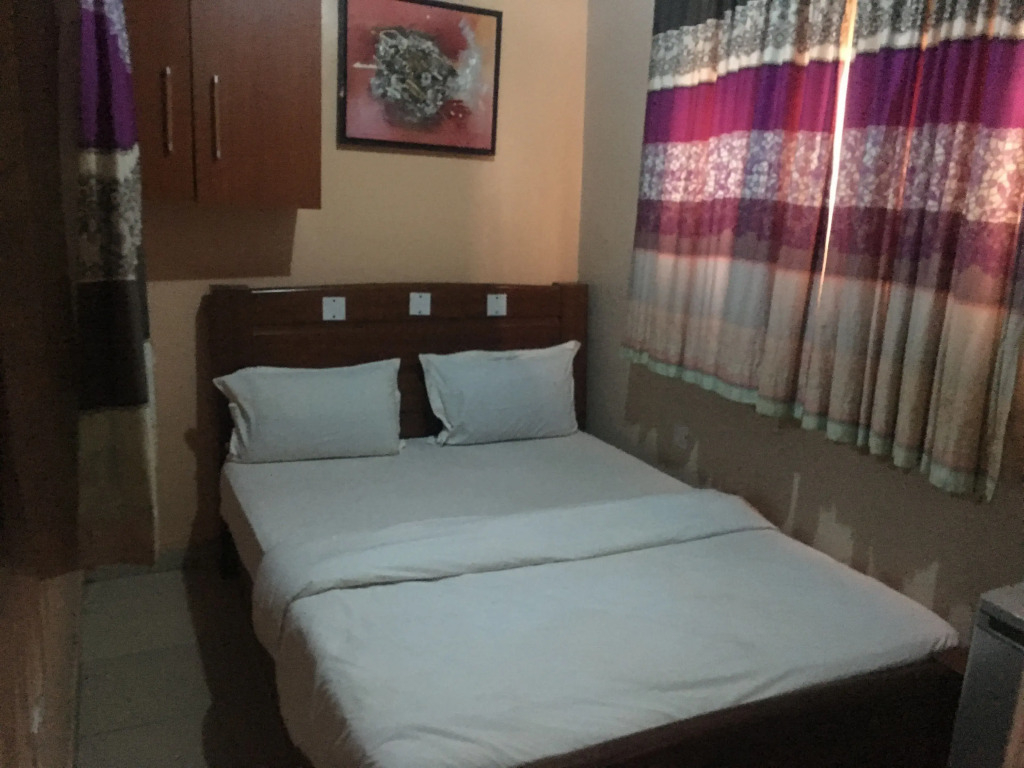 Allan Keri Hotels