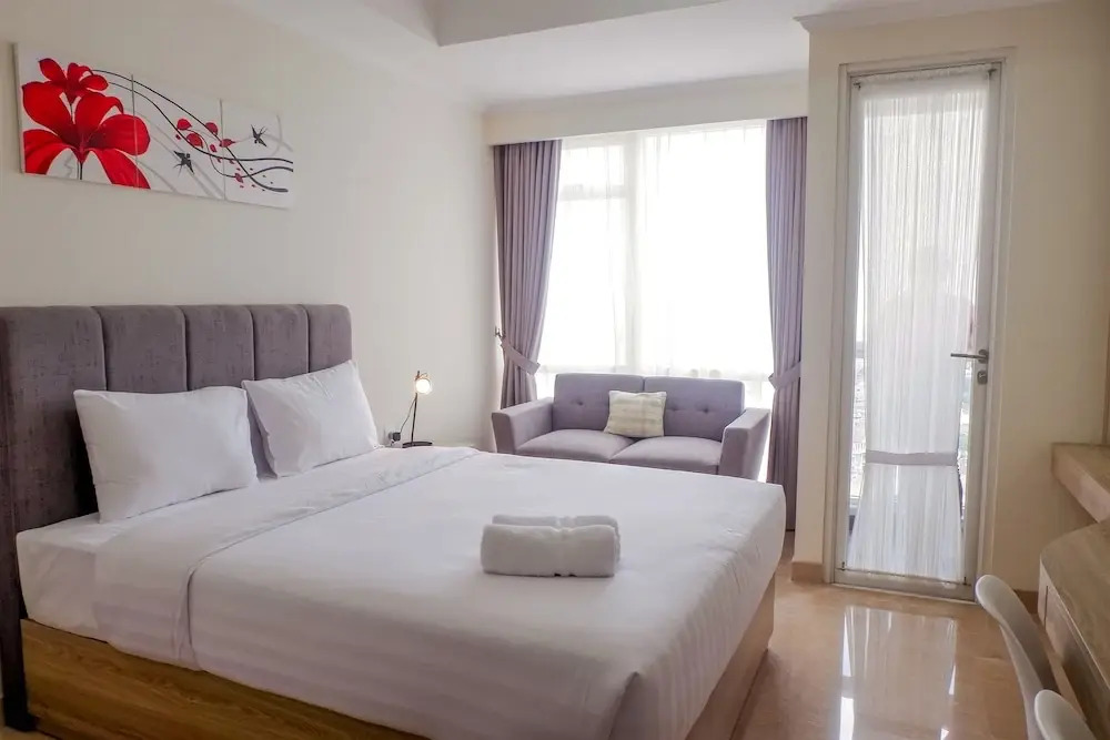 New Furnished Studio Menteng Park Apartment