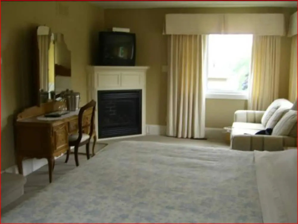 Bluecrest Bed and Breakfast