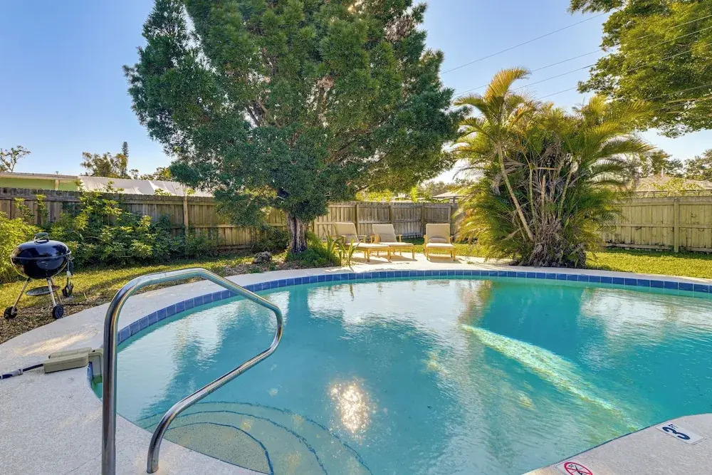 'uncle Louie's' Gulf Coast Gem w/ Outdoor Oasis