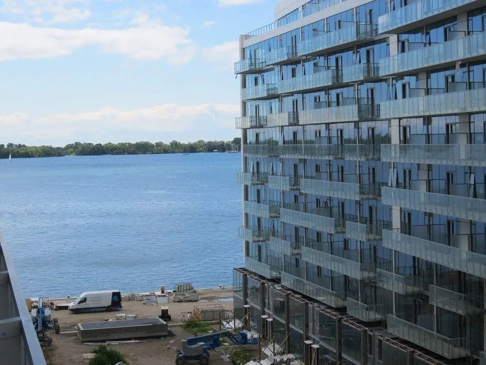 Toronto Suite Rentals - Pier 27