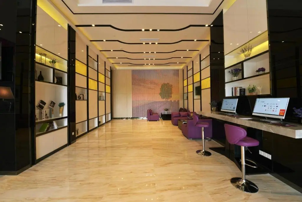 Lavande Hotel Qingyuan Sports Park City Government