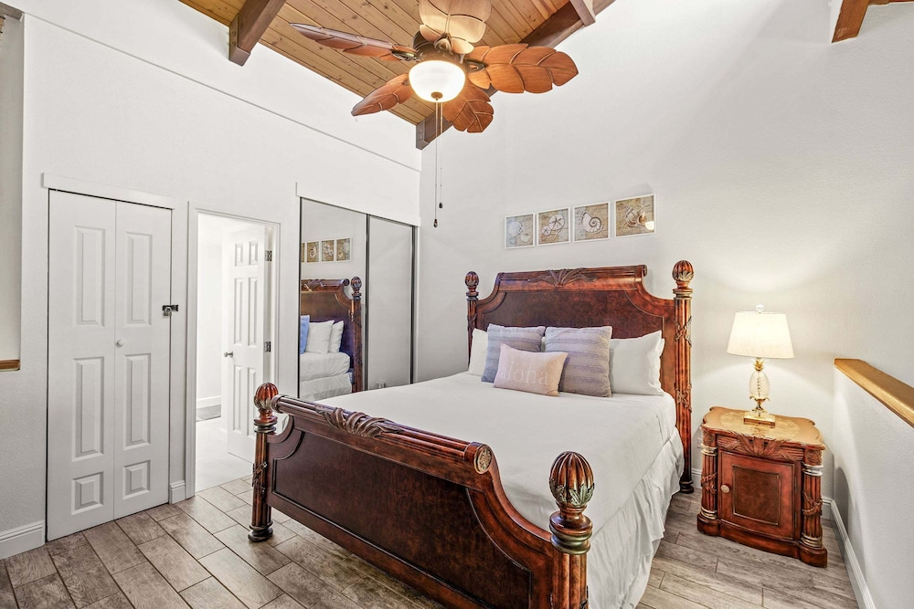 Discover Kamaole Sands 5-414: Penthouse Perfection W/split AC, Ocean View, Wi-fi