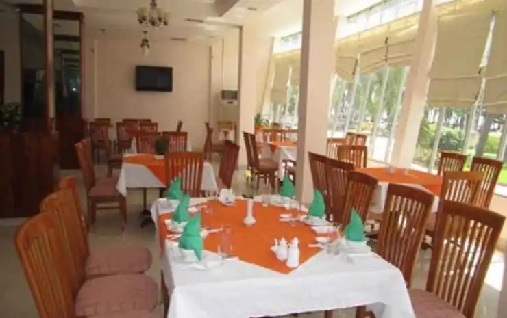 Đồi Dương Hotel