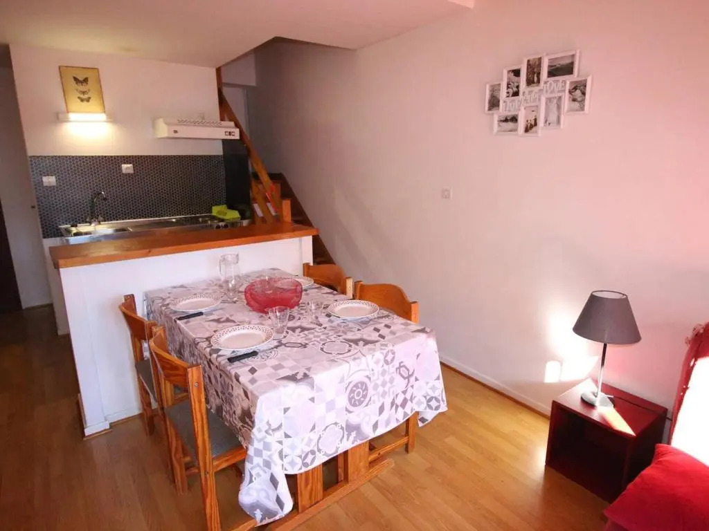 Appartement Bagnères-de-Luchon, 1 pièce, 4 personnes - FR-1-313-124