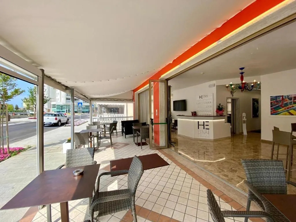Hotel Etna