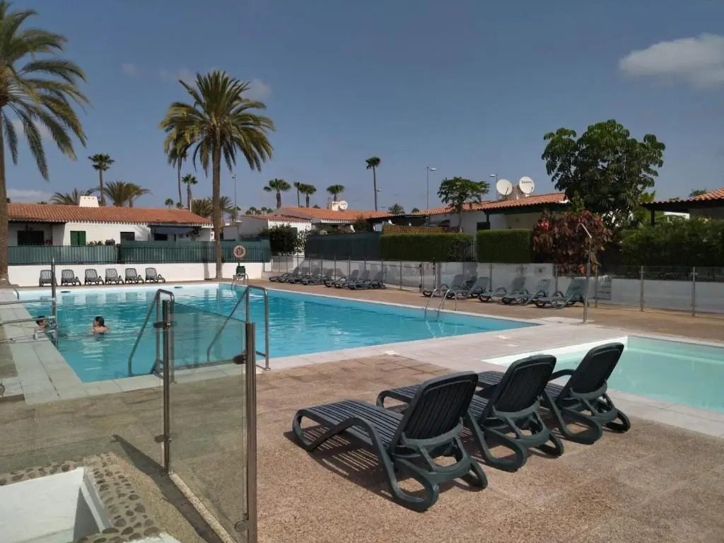 parking terraza jumbo by stay in gran canaria