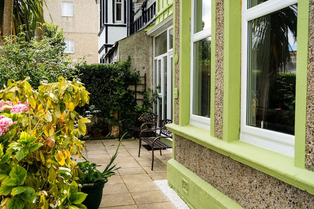 Avalon Guest House