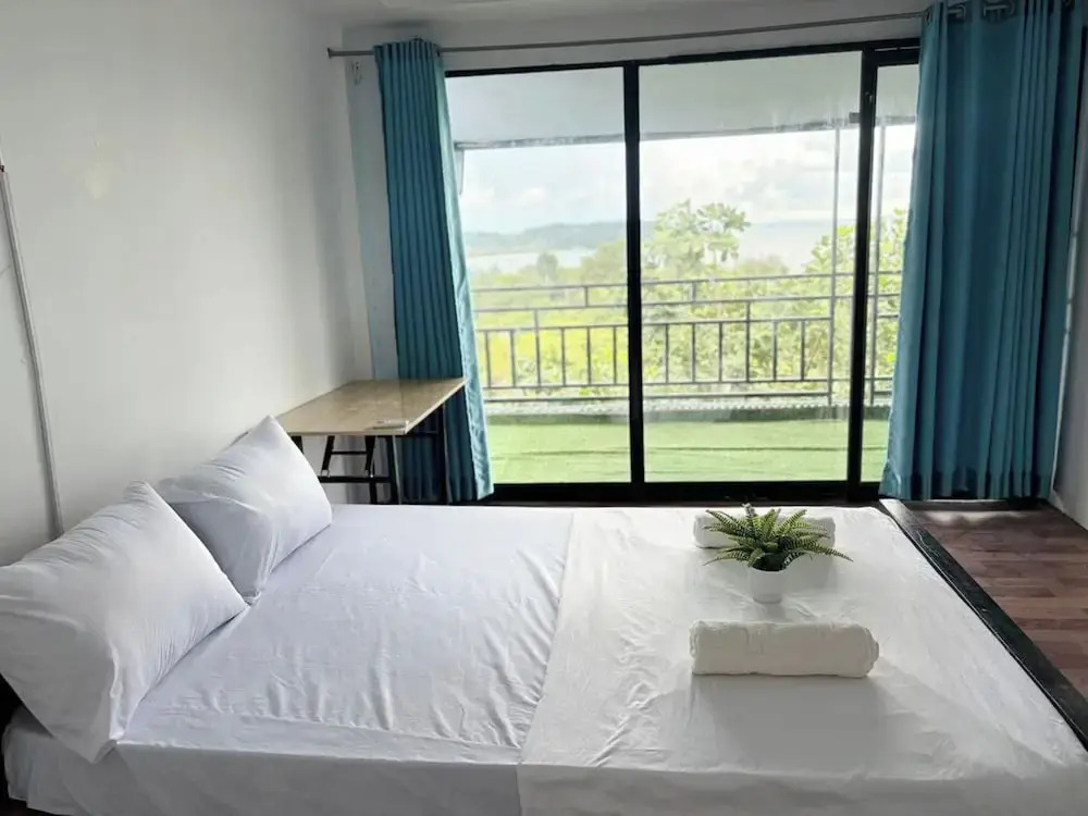 Top Views Retreat