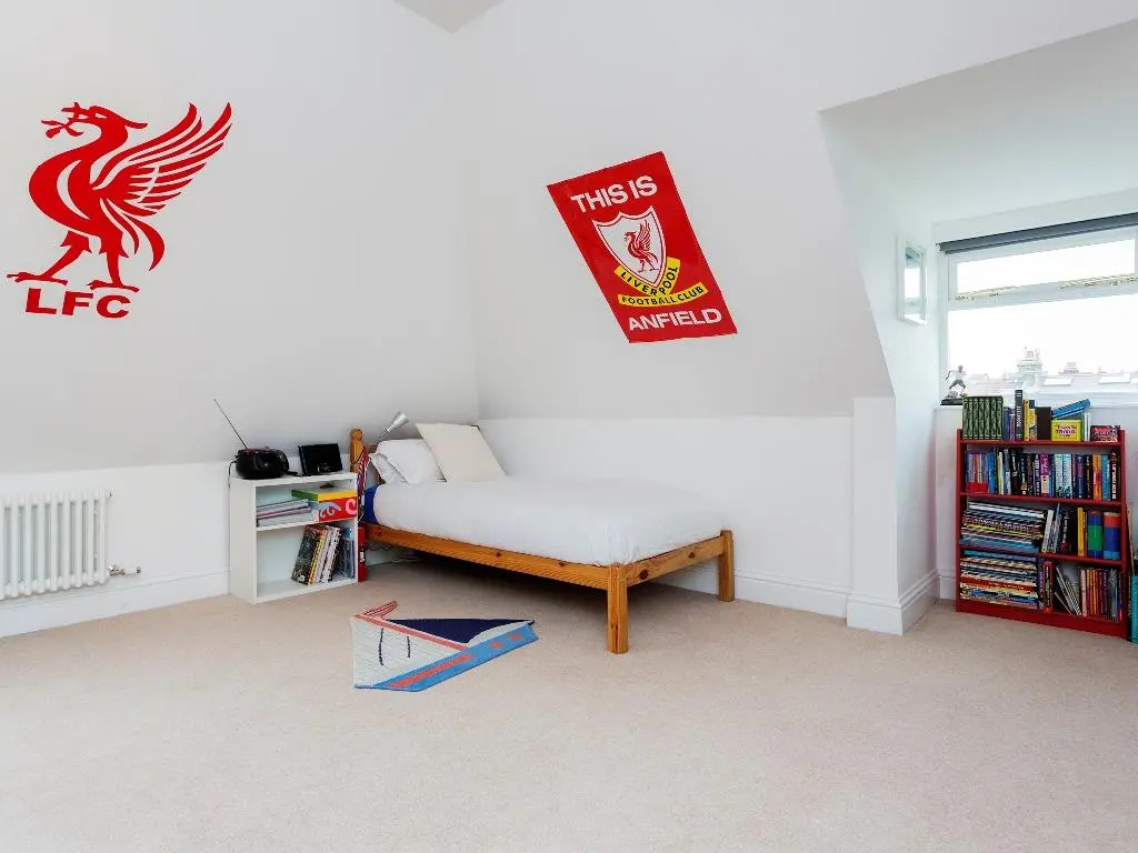 Veeve  5 Bed House On Woodbourne Avenue Streatham