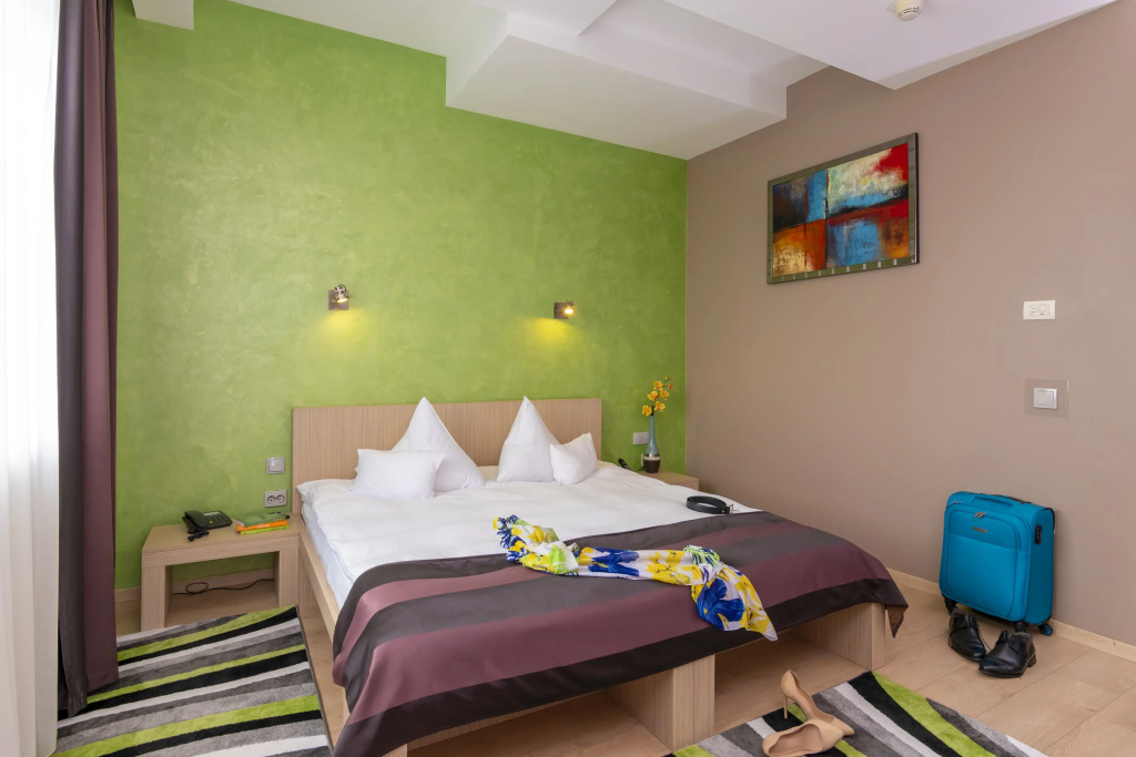 West City Hotel