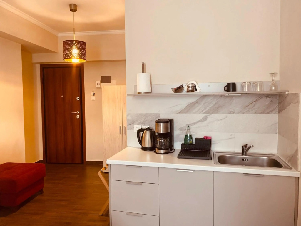 Ermou Fashion Suite #509 @ Plaka - King Size Bed