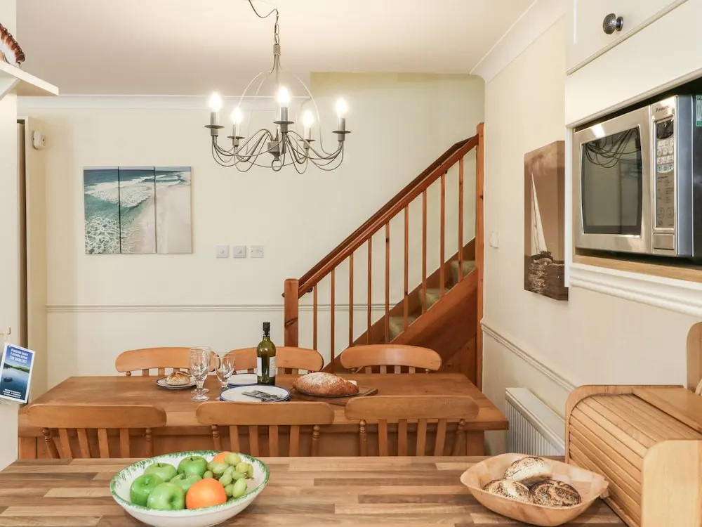 Honeysuckle Cottage