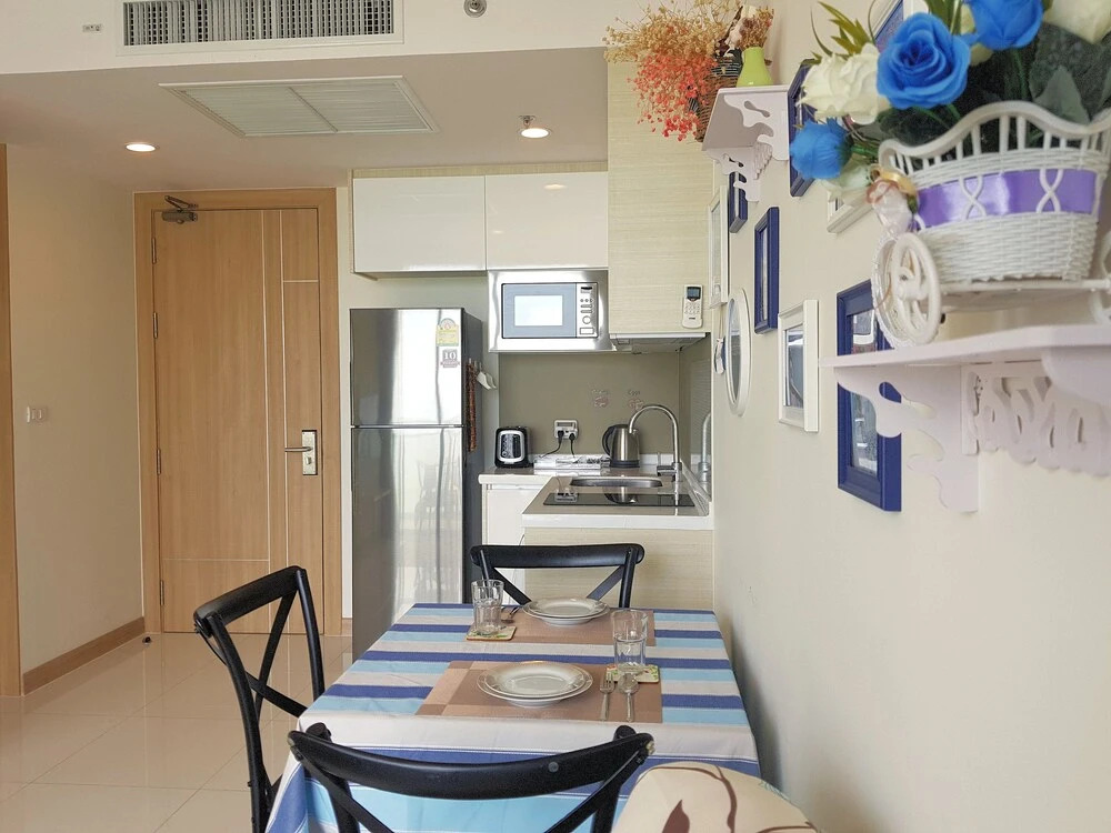 Riviera 1BR Sea View B1608
