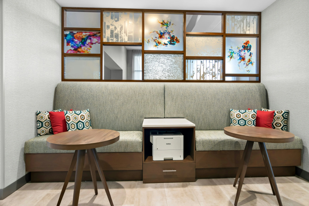 Hampton Inn & Suites Chicago Medical District Uic