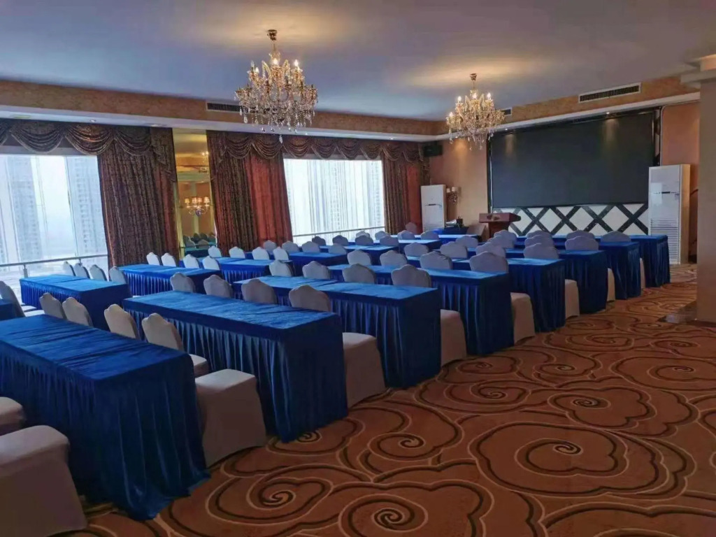 Oriental International Hotel