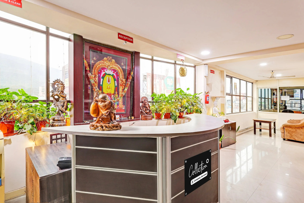 OYO Collection O NAD Near Airport