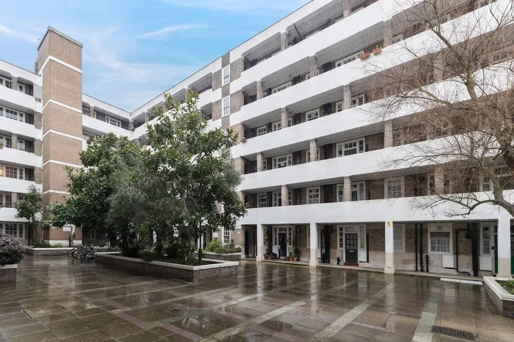 2BR Westminster Flat Close to Buckingham Palace