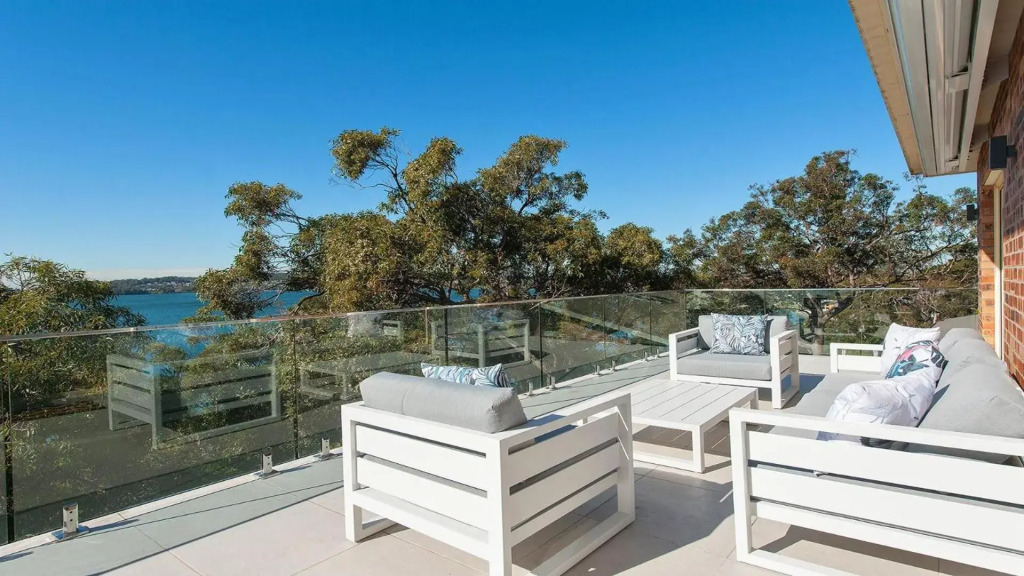 The Family Entertainer - with sweeping water views