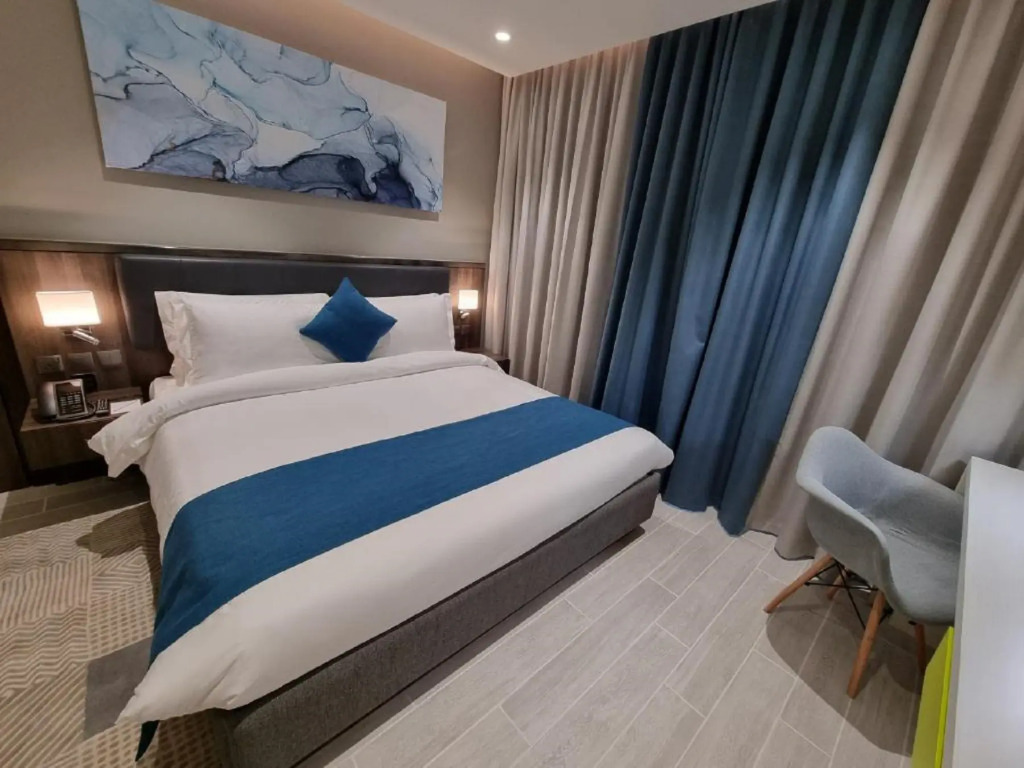 Отель Citadines Al Ghubrah Muscat