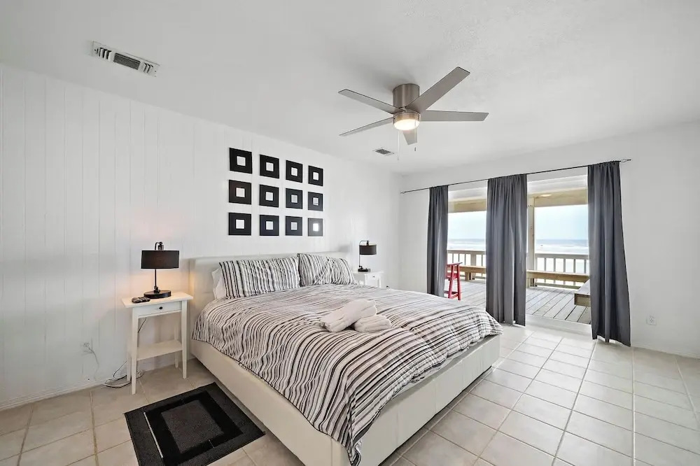 The Beach House by Ryson Vacation Rentals