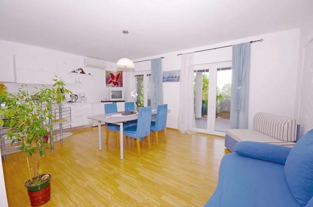 Apartments Josip