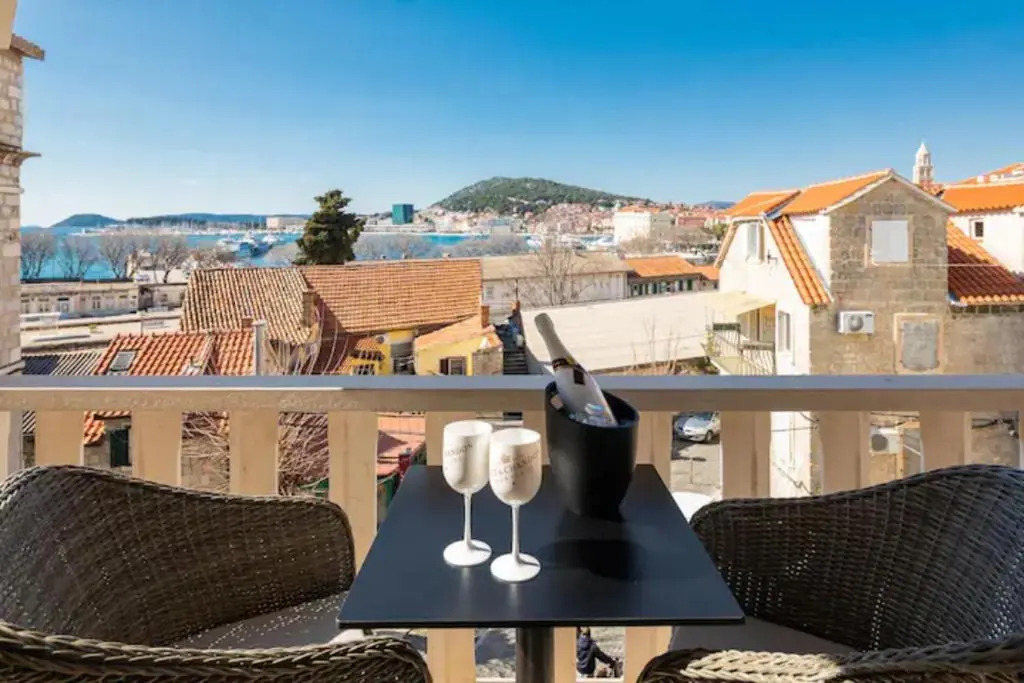 New luxury apartment Bacvice