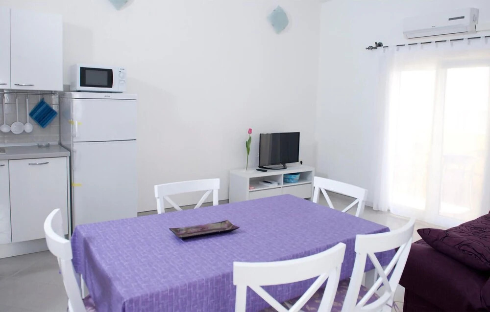 Awesome Apartment in Zecevo Rogoznicko With 2 Bedrooms, Wifi and Outdoor Swimming Pool